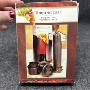 Turning Leaf Wine Bottle Vacuum Sealer Vintage 1999 with 2 Stoppers Box As-Is